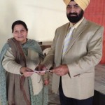 Principal Beantjit Kaur (Punjab College Of Education Chunni Kalan) Presenting Award to Mr.Dilbag Singh Goarya 